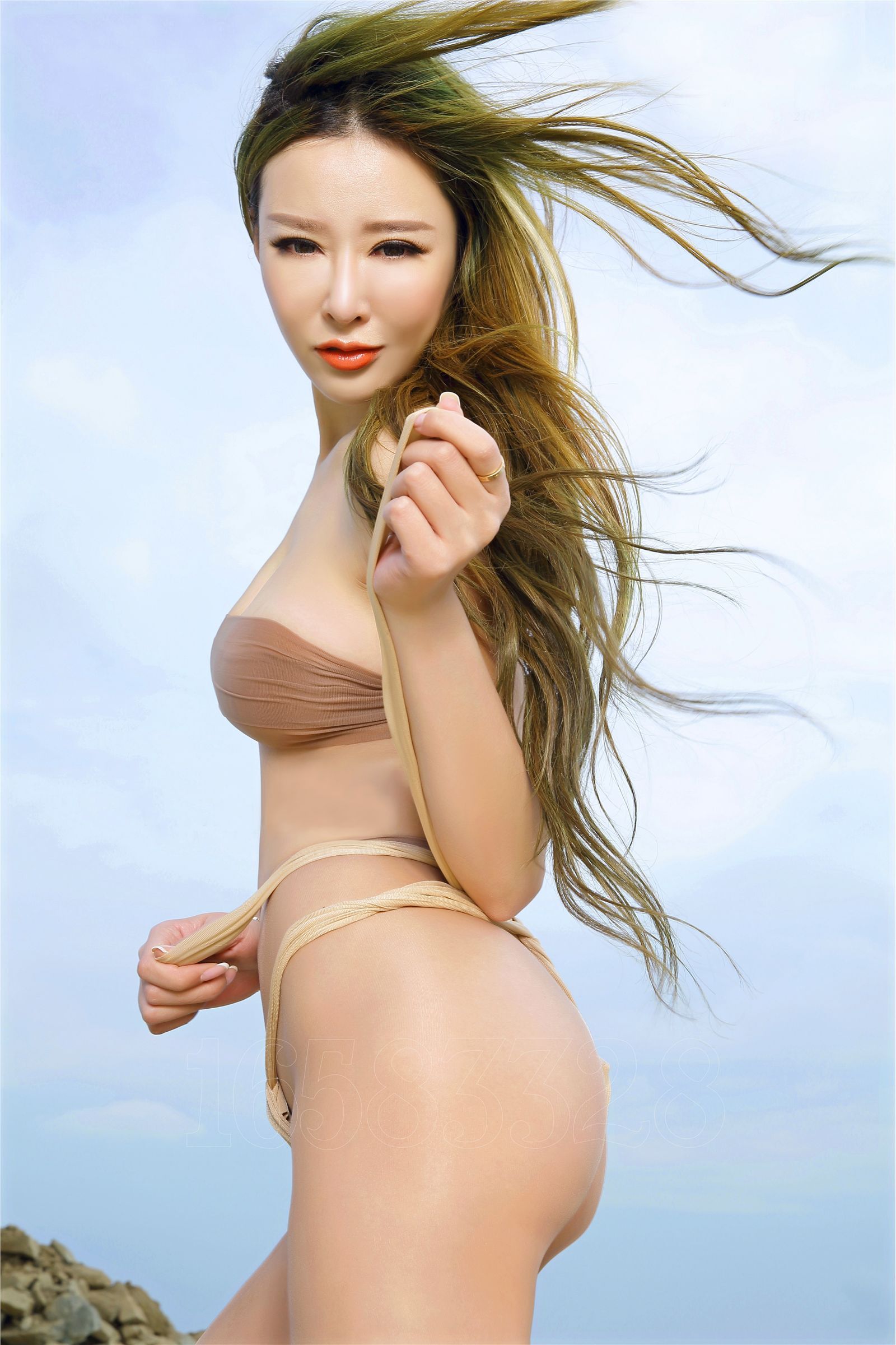 [AISS爱丝]丝袜美腿外拍 NO.48 《沙滩女神》增补特别版